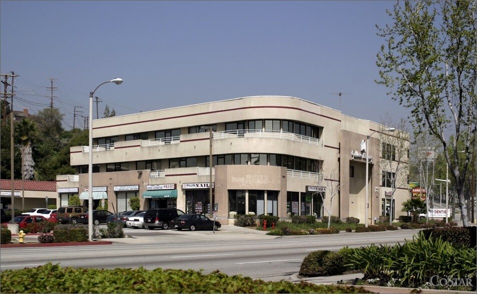 More Photos Of 2071 S Atlantic Blvd, Monterey Park General Retail For Sale