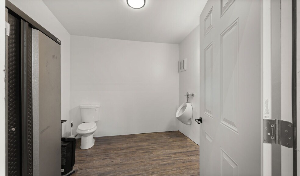 More Photos Of 1935 E Joy Ranch Rd, Phoenix Specialty For Sale