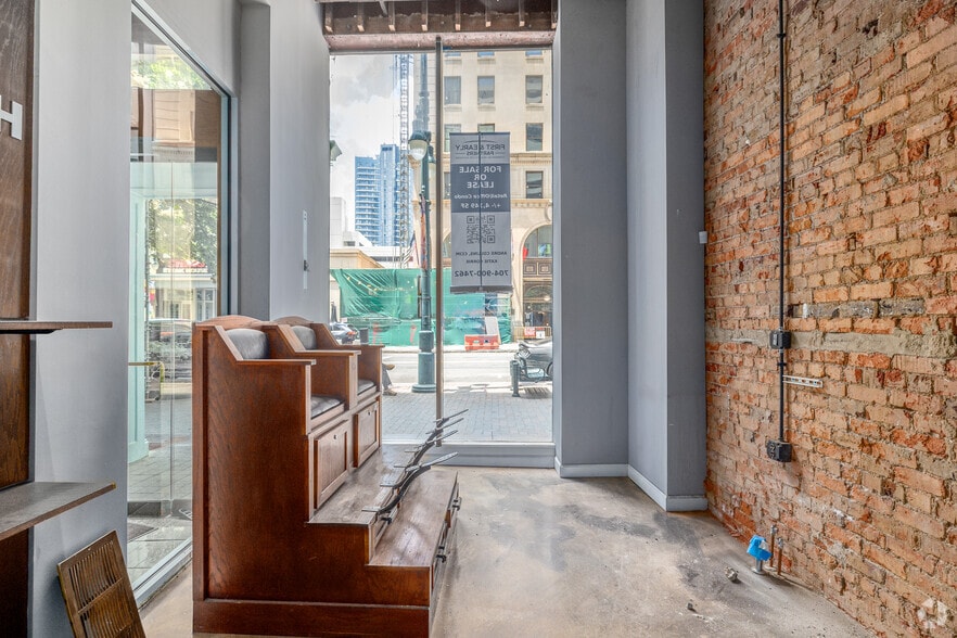More Photos Of 221 S Tryon St, Charlotte Storefront Retail Office For Sale