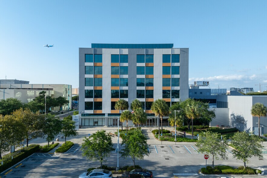 More Photos Of 1951 NW 7th Ave, Miami Office For Lease