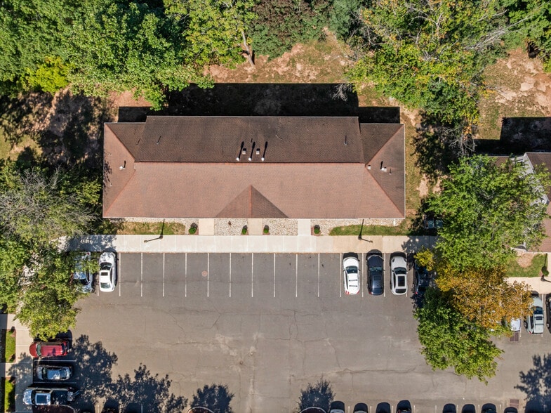 More Photos Of 11 Clyde Rd, Somerset Office For Sale