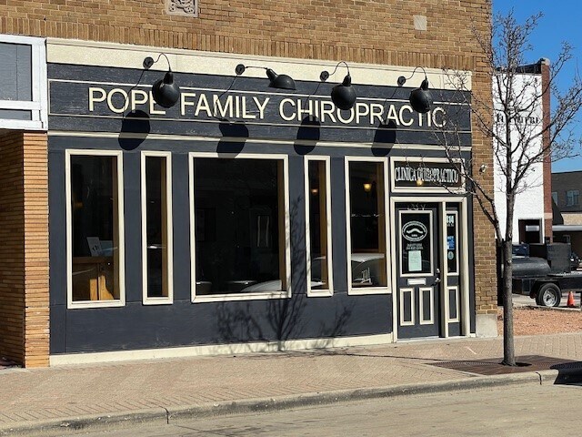 Primary Photo Of 414-416 6th St, Racine Storefront Retail Residential For Lease