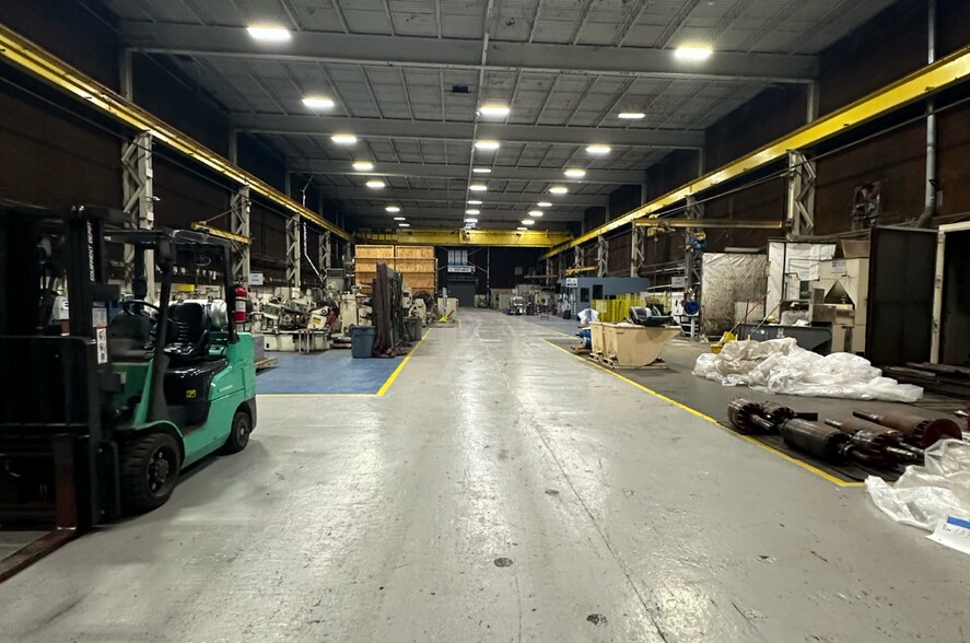 More Photos Of 2175 Schlichter Dr, Hamilton Manufacturing For Lease