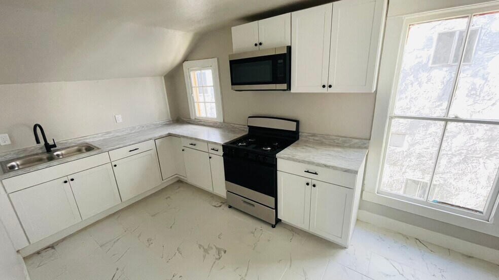 More Photos Of 2104 Park Grove Ave, Los Angeles Multifamily For Sale