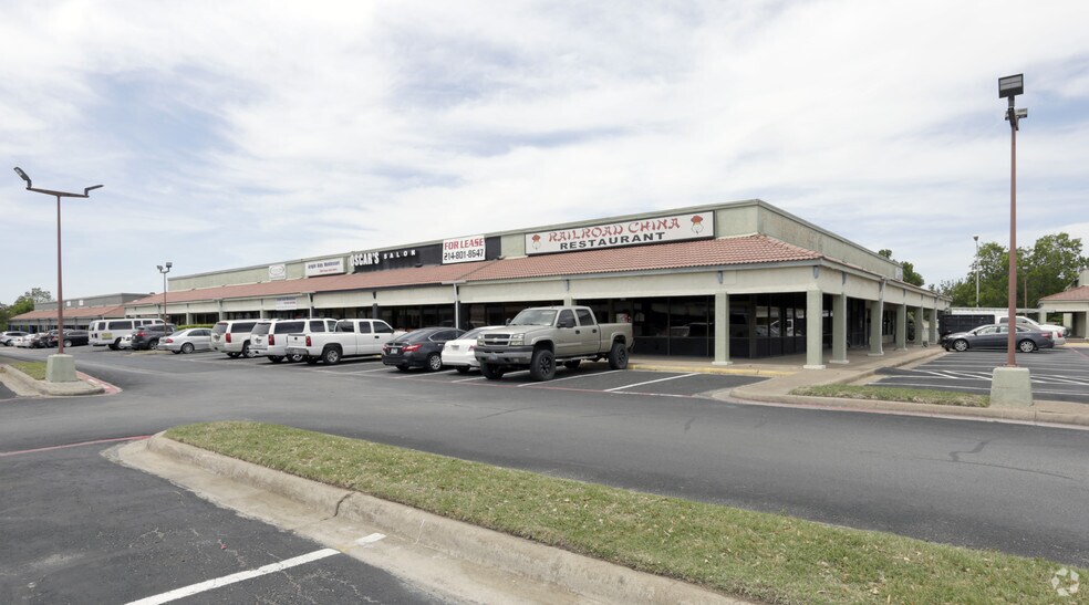 More Photos Of 2825 Valley View Ln, Farmers Branch Storefront For Lease