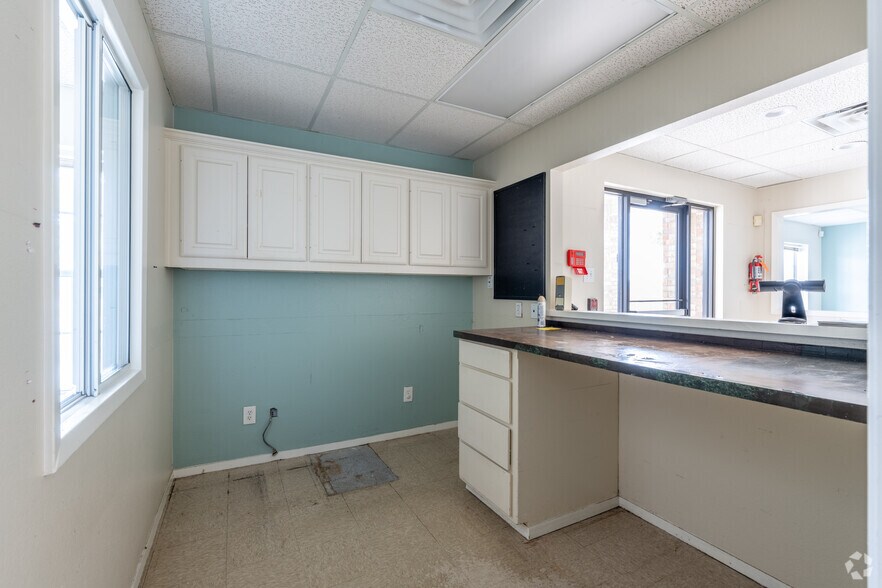 More Photos Of 50 Village Trail, Trophy Club Schools For Sale