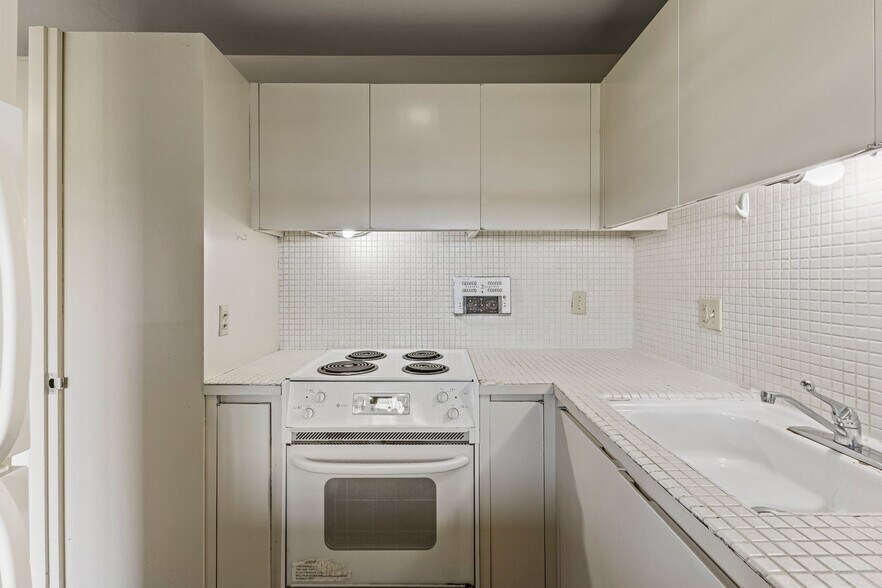 More Photos Of 55 El Camino Real, Burlingame Apartments For Sale