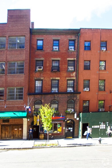 More Photos Of 70 University Pl, New York Apartments For Lease