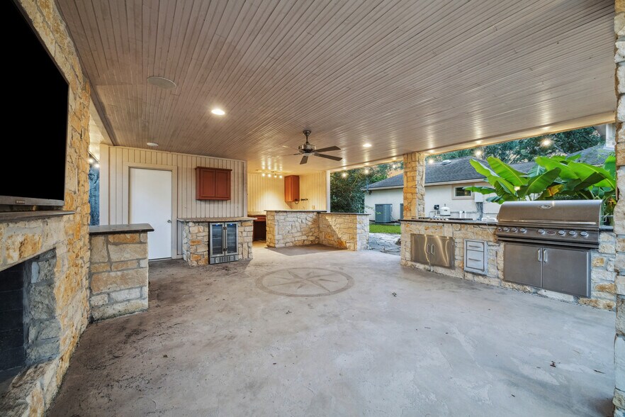 More Photos Of 16218 Barklea Rd, Cypress Land For Sale