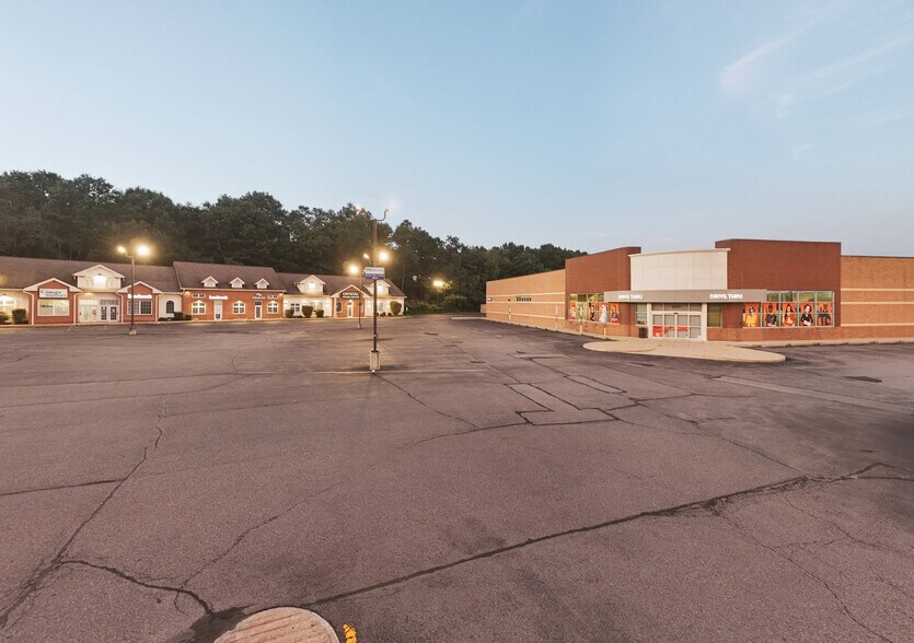 More Photos Of 1777 N Keyser Ave, Scranton Drugstore For Lease