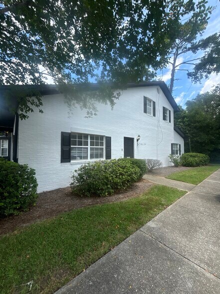 More Photos Of 1680-1684 Metropolitan Cir, Tallahassee Loft Creative Space For Lease