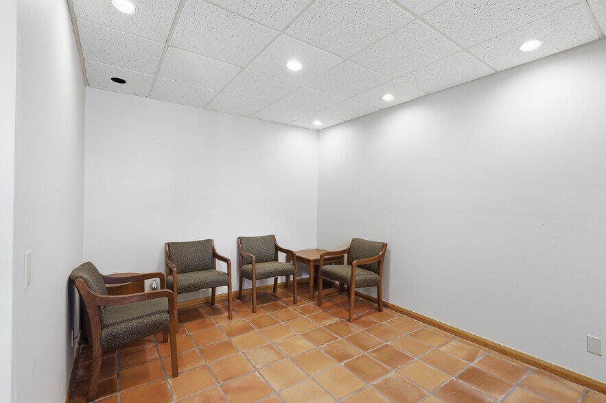 More Photos Of 900 SE Ocean Blvd, Stuart Medical For Sale