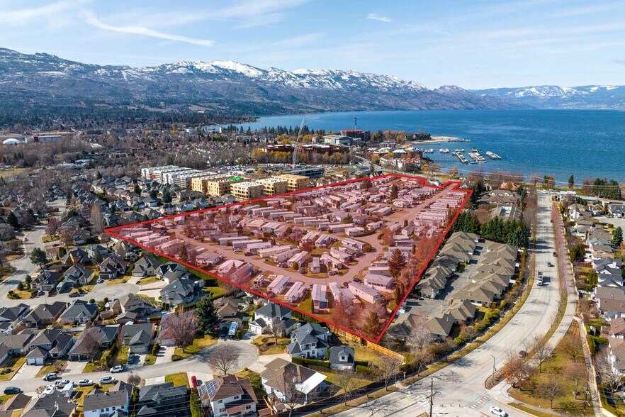 More Photos Of 3745 Lakeshore Rd, Kelowna Manufactured Housing Mobile Home Park For Sale