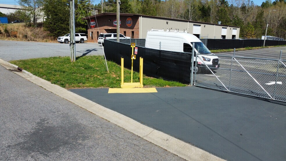 More Photos Of 3432 Denver Dr, Denver Land For Lease