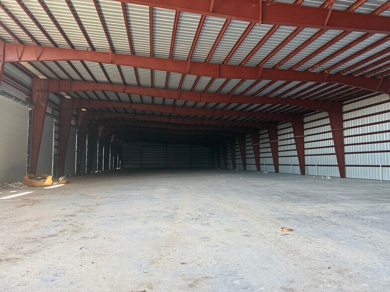 More Photos Of 1402-1472 Old Dixie Hwy, Vero Beach Storefront Retail Office For Lease