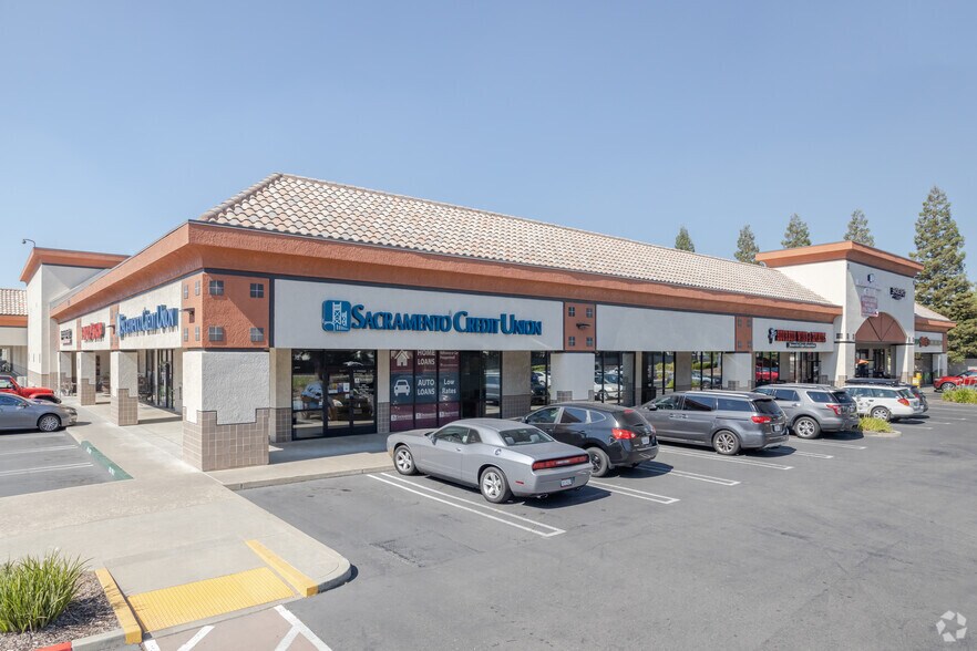 More Photos Of 5015 Foothills Blvd, Roseville General Retail For Lease