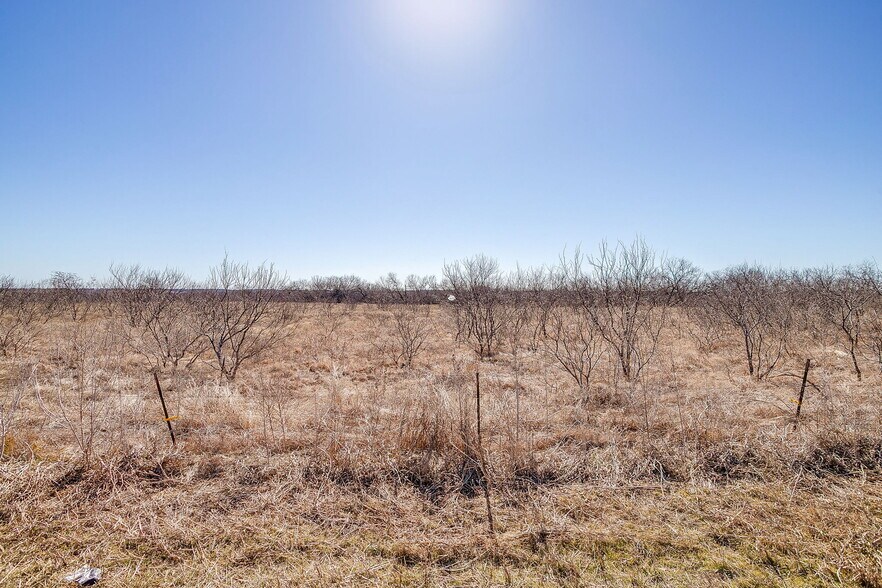 More Photos Of TBD Ivy Ln, Elm Mott Land For Sale