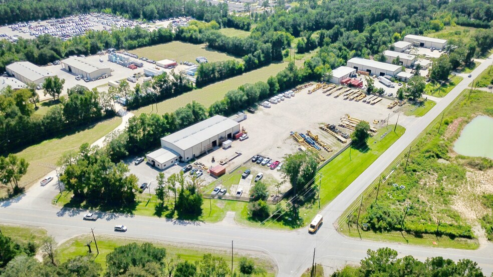 More Photos Of 1120 FM 3083, Conroe Warehouse For Lease