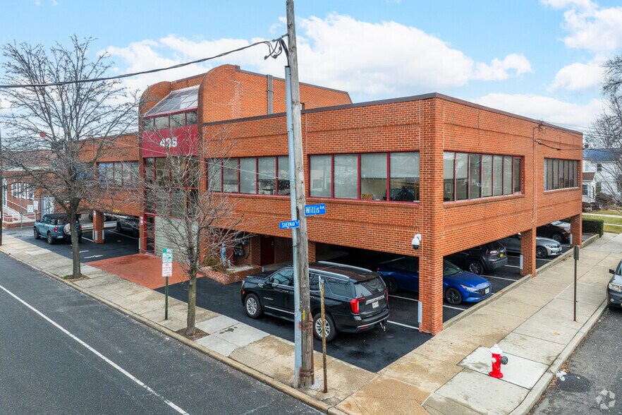 More Photos Of 436 Willis Ave, Williston Park Office For Lease