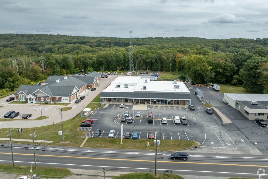 More Photos Of 907 Norwich New London Tpke, Uncasville Freestanding For Lease