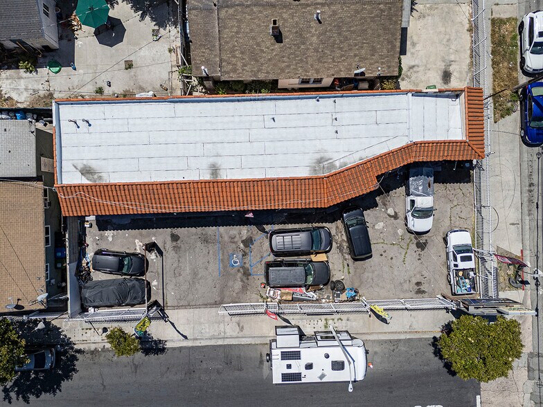 More Photos Of 6500 S Hoover St, Los Angeles General Retail For Sale