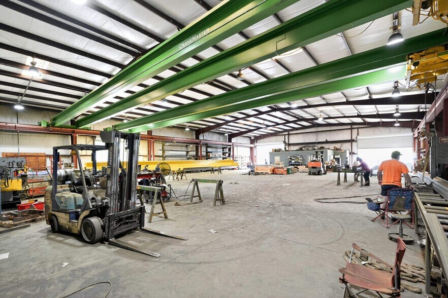 More Photos Of 459 Cadillac Pky, Dallas Warehouse For Sale