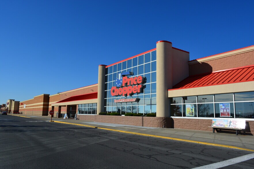 More Photos Of 3815-3873 State Rte 31, Liverpool Unknown For Lease