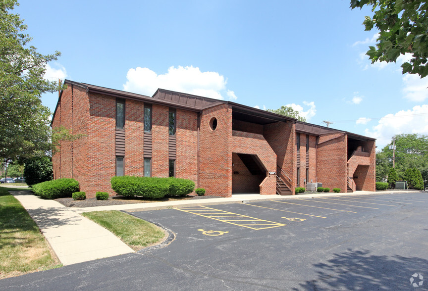 Primary Photo Of 137-151 W Schrock Rd, Westerville Medical For Lease