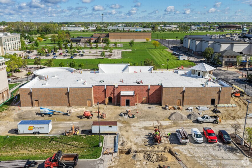 More Photos Of 5000 Levis Commons Blvd, Perrysburg Freestanding For Lease