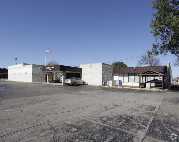 Primary Photo Of 31117 Plymouth Rd, Livonia Lodge Meeting Hall For Sale