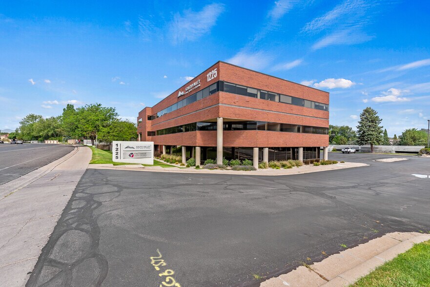 More Photos Of 1225 E Fort Union Blvd, Cottonwood Heights Unknown For Lease