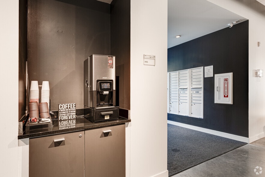 More Photos Of 915 Washington Ave N, Minneapolis Apartments For Lease