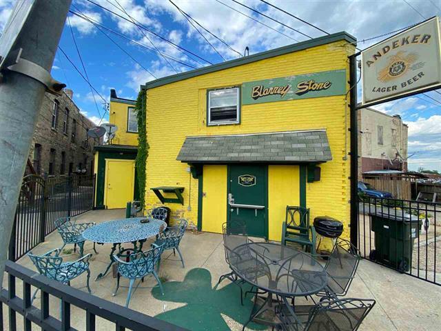 More Photos Of 220 W Wisconsin St, Portage Storefront Retail Residential For Sale