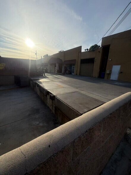 More Photos Of 571-573 Monterey Pass Rd, Monterey Park Warehouse For Lease