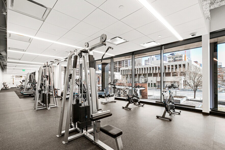 More Photos Of 1515 Arapahoe St, Denver Office For Lease