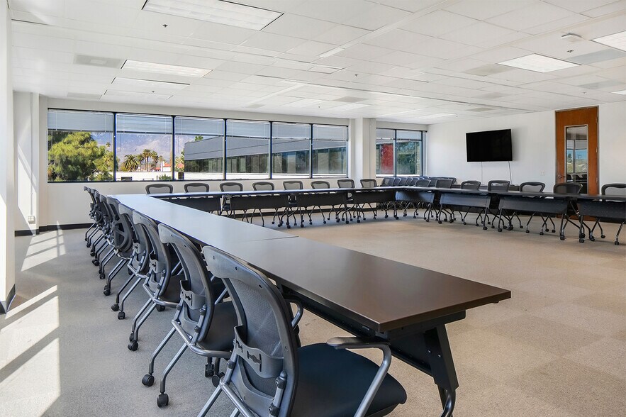 More Photos Of 600 N Arrowhead Ave, San Bernardino Office For Sale