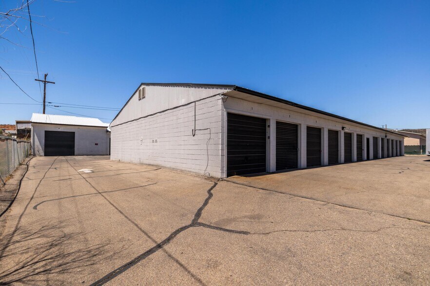 More Photos Of 511 N 1300 E, St George Warehouse For Sale