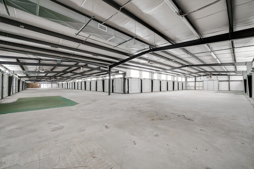 More Photos Of 1400 Highway 65 N, Damascus Warehouse For Sale