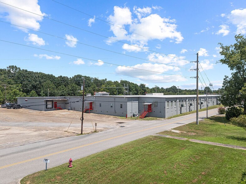 More Photos Of 1002 Douglas Ave, Opp Manufacturing For Lease
