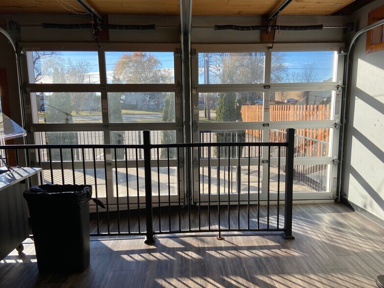 More Photos Of 340 W Northland Ave, Grand Chute Restaurant For Sale