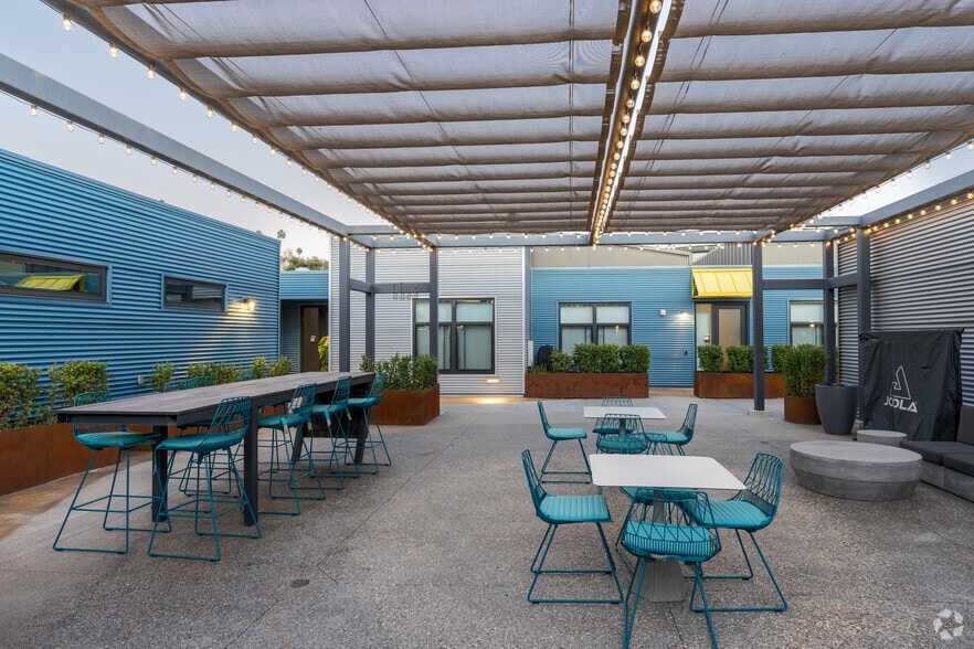 More Photos Of 330 S Cedros Ave, Solana Beach Apartments For Lease