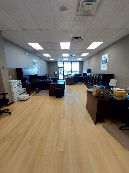 More Photos Of 825 Lexington Blvd, Fort Atkinson Freestanding For Lease