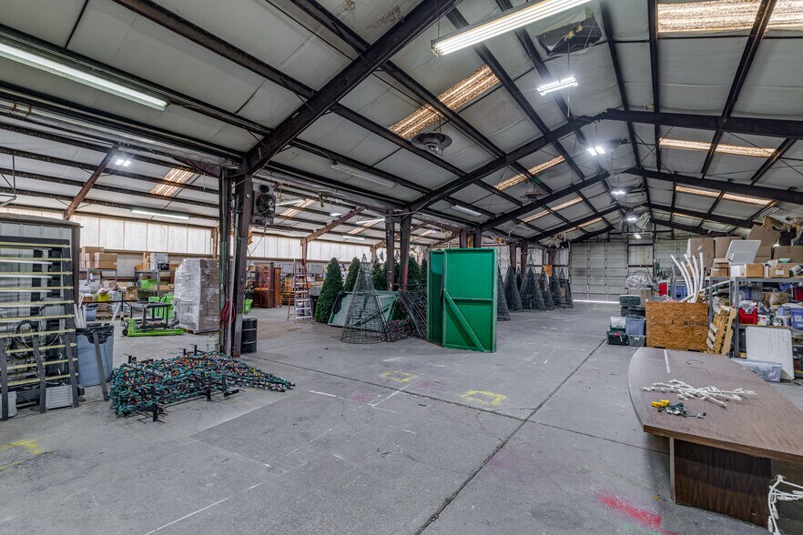 More Photos Of 1831 Old Natchitoches Rd, West Monroe Distribution For Sale