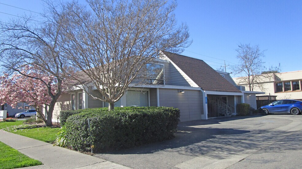 More Photos Of 456 South E St, Santa Rosa Office Residential For Sale
