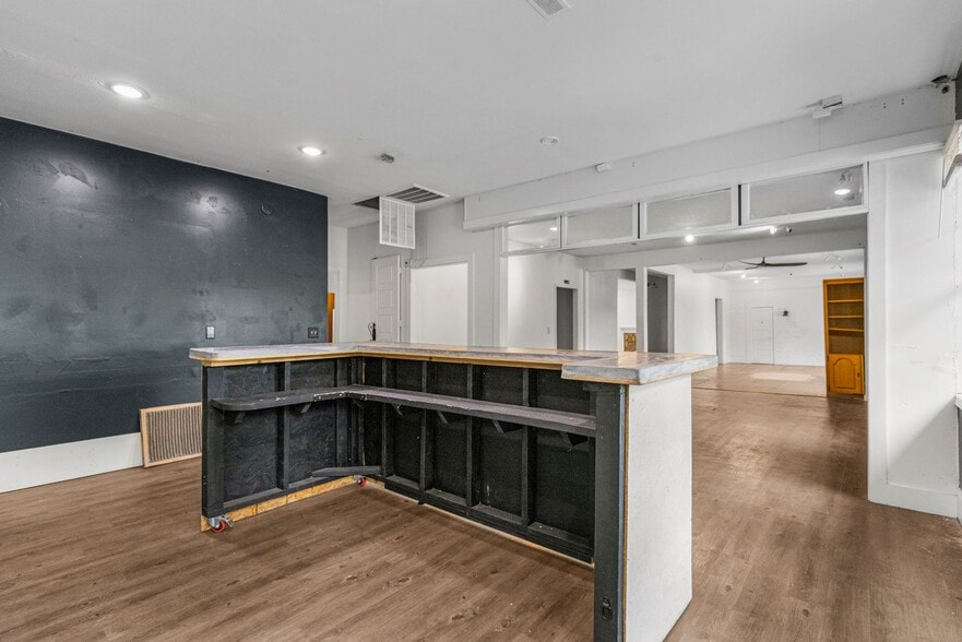 More Photos Of 906 W Poinsett St, Greer Restaurant For Sale
