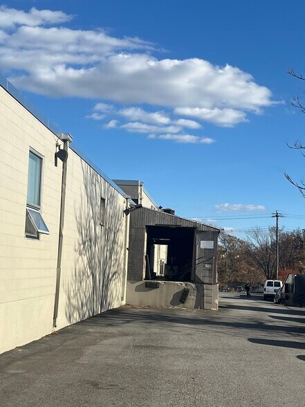 More Photos Of 225 Dupont Dr, Providence Research And Development For Sale