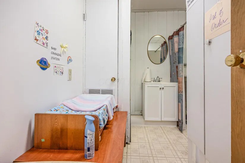 More Photos Of 1200 E Hudson St, Columbus Religious Facility For Sale