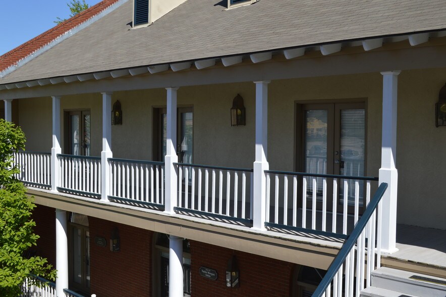 More Photos Of 11 Northtown Dr, Jackson Office For Lease