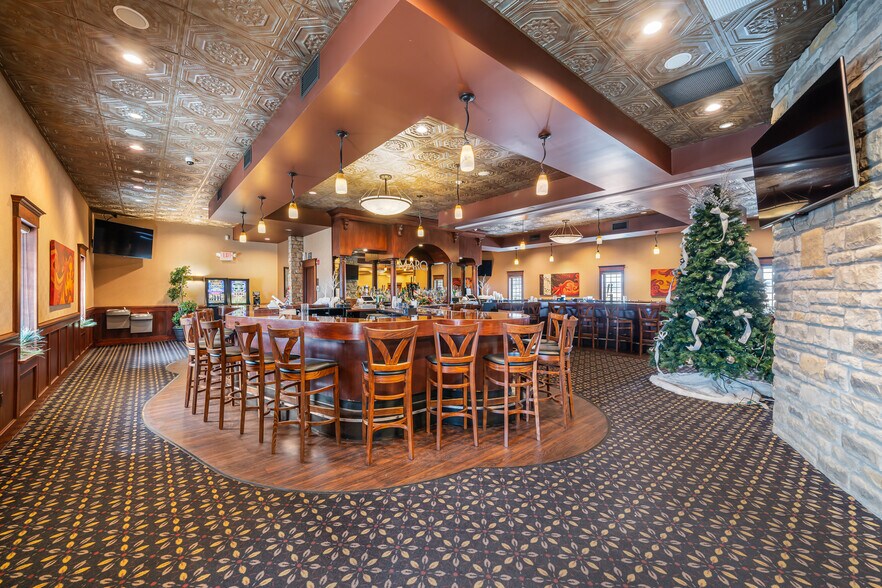 More Photos Of 3177 French Rd, De Pere Restaurant For Sale