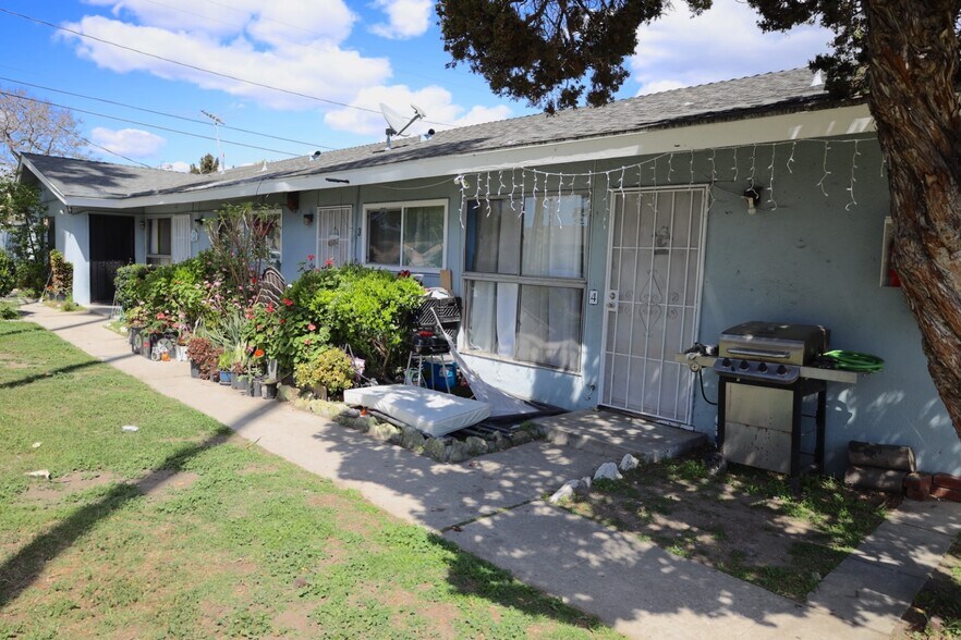 More Photos Of 417 W Guinida Ln, Anaheim Apartments For Sale